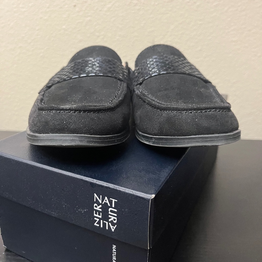 NATURALIZER BLACK SLIDE ON SHOES